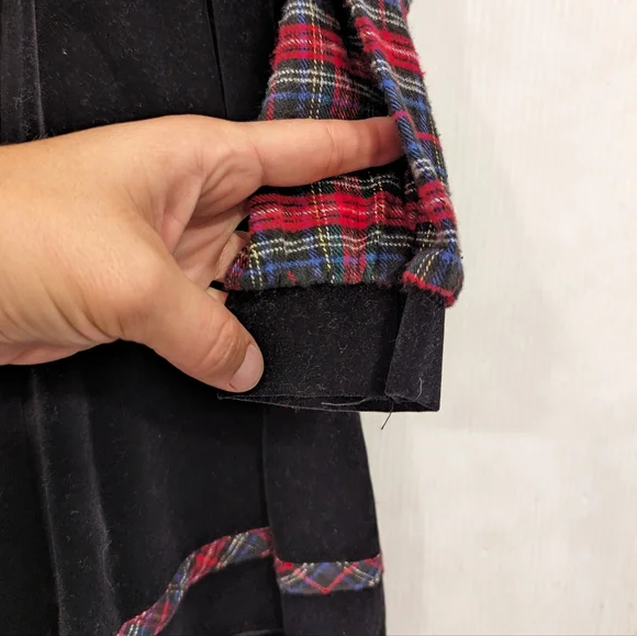 VINTAGE Jo Lene girls red plaid & black velvet holiday Christmas dress - Picture 4 of 11